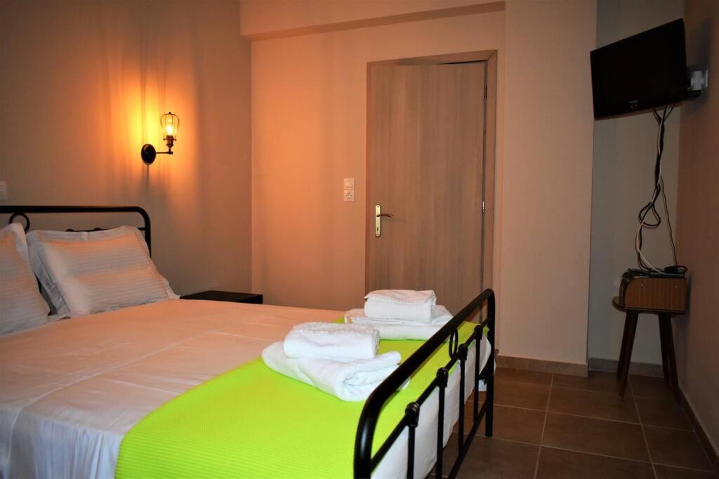 Smailis Apartment 2 Ligourio Bagian luar foto