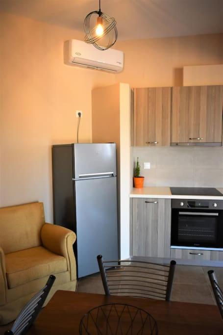 Smailis Apartment 2 Ligourio Bagian luar foto